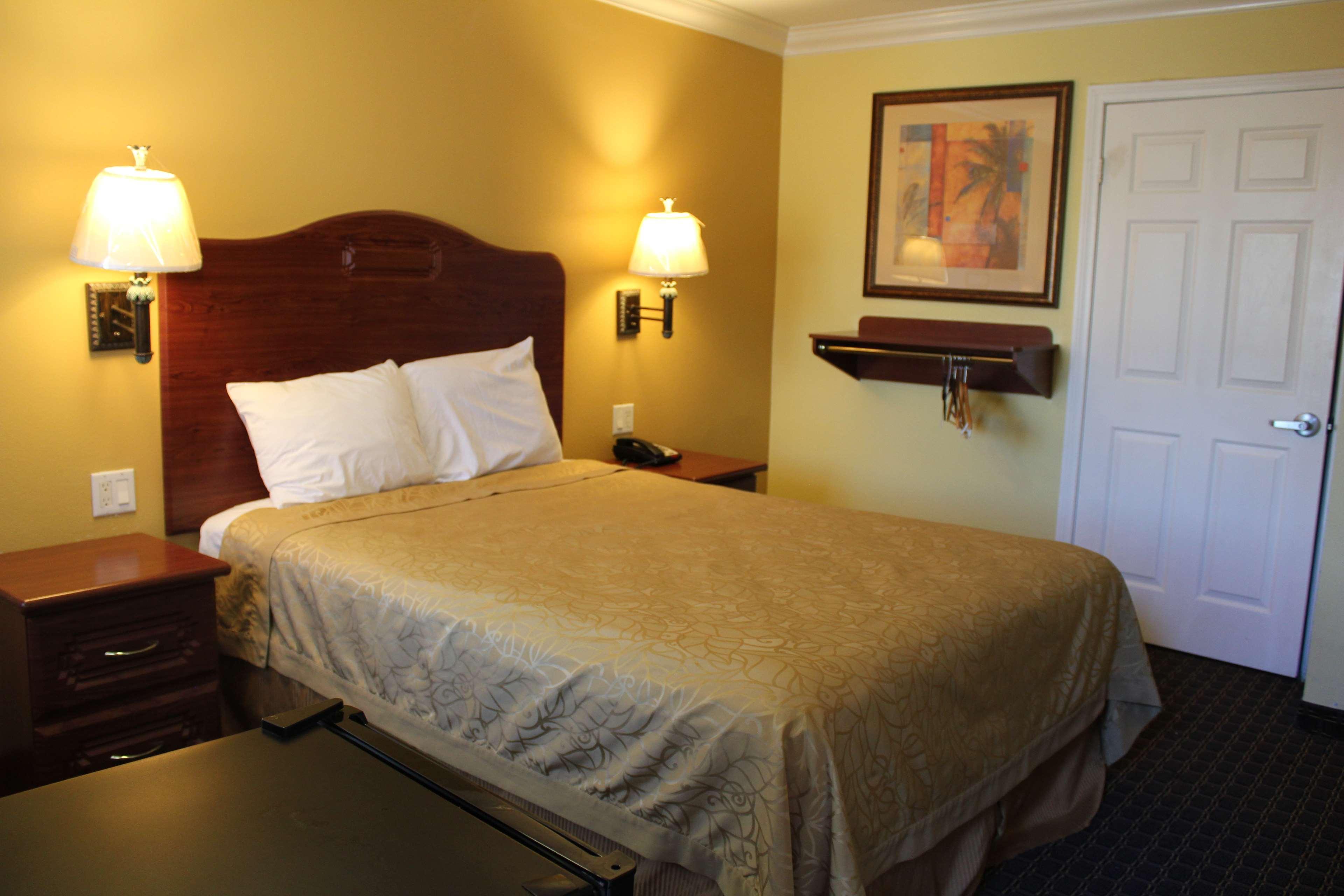Best Western Jacksonville Inn Exterior photo